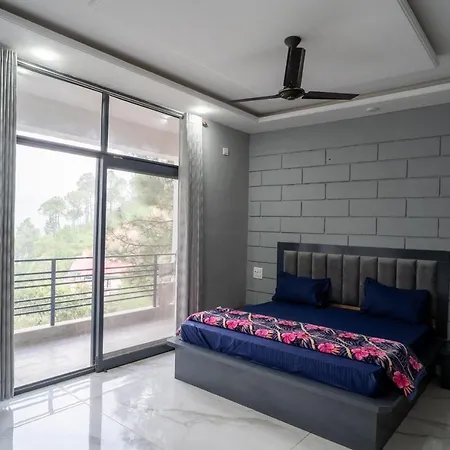 The Hill Crest Kasauli Apartment Exterior photo