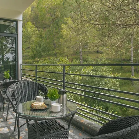 The Hill Crest Kasauli Apartment Exterior photo