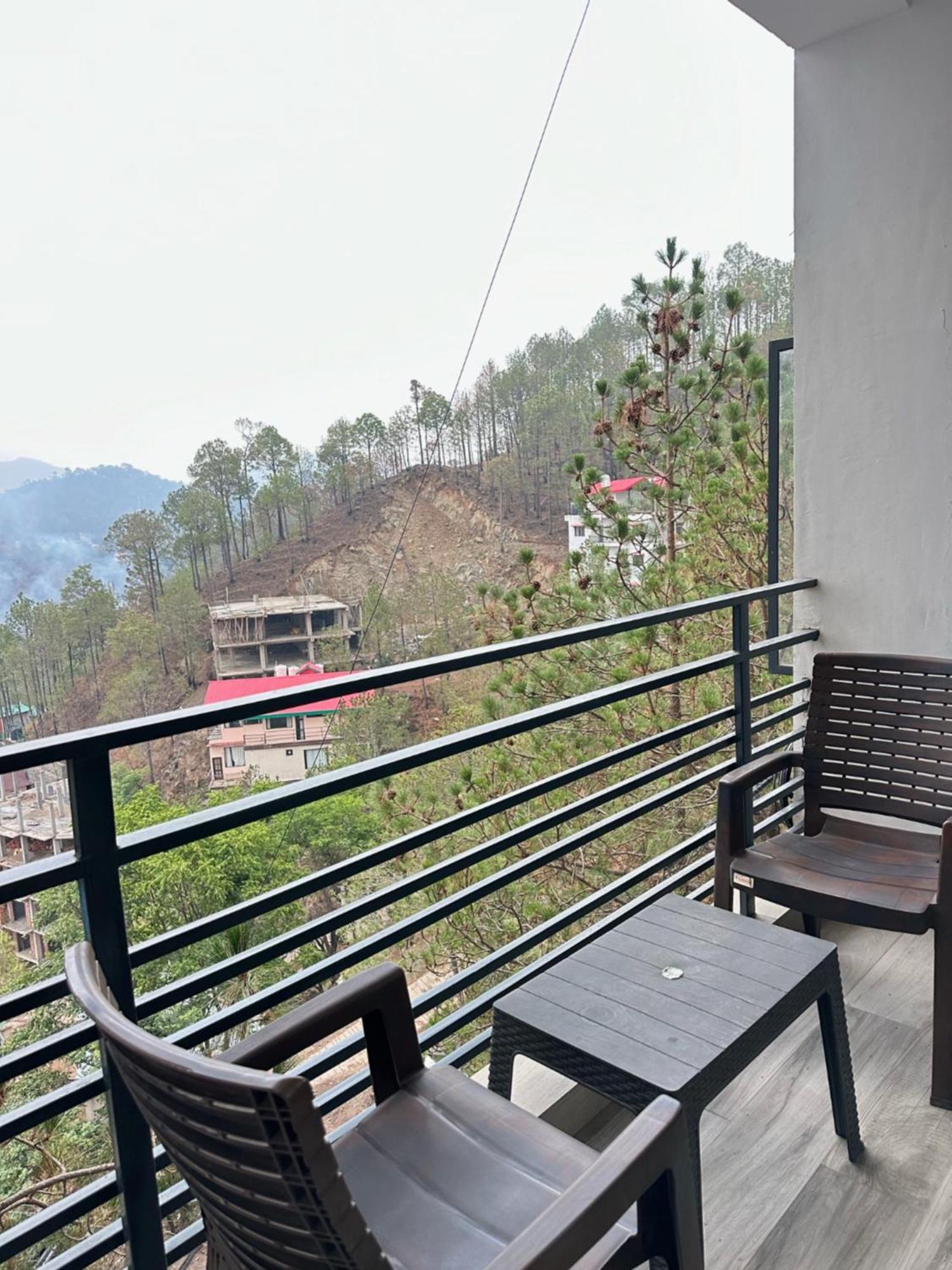The Hill Crest Apartment